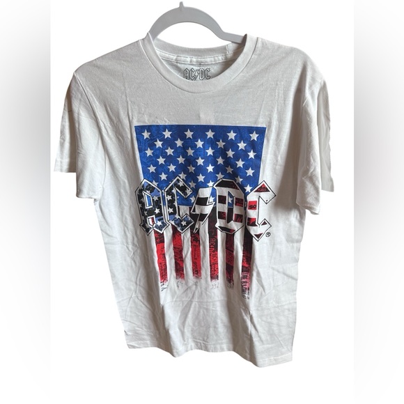 AC/DC Tops - AC/DC American Flag White Graphic Tshirt- Medium